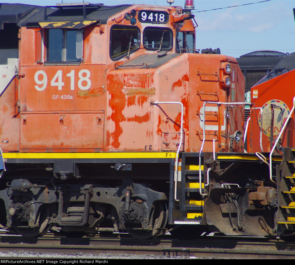 CN 9418